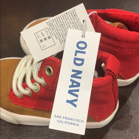 NWT Toddler boy high top sneakers! - Picture 5 of 6